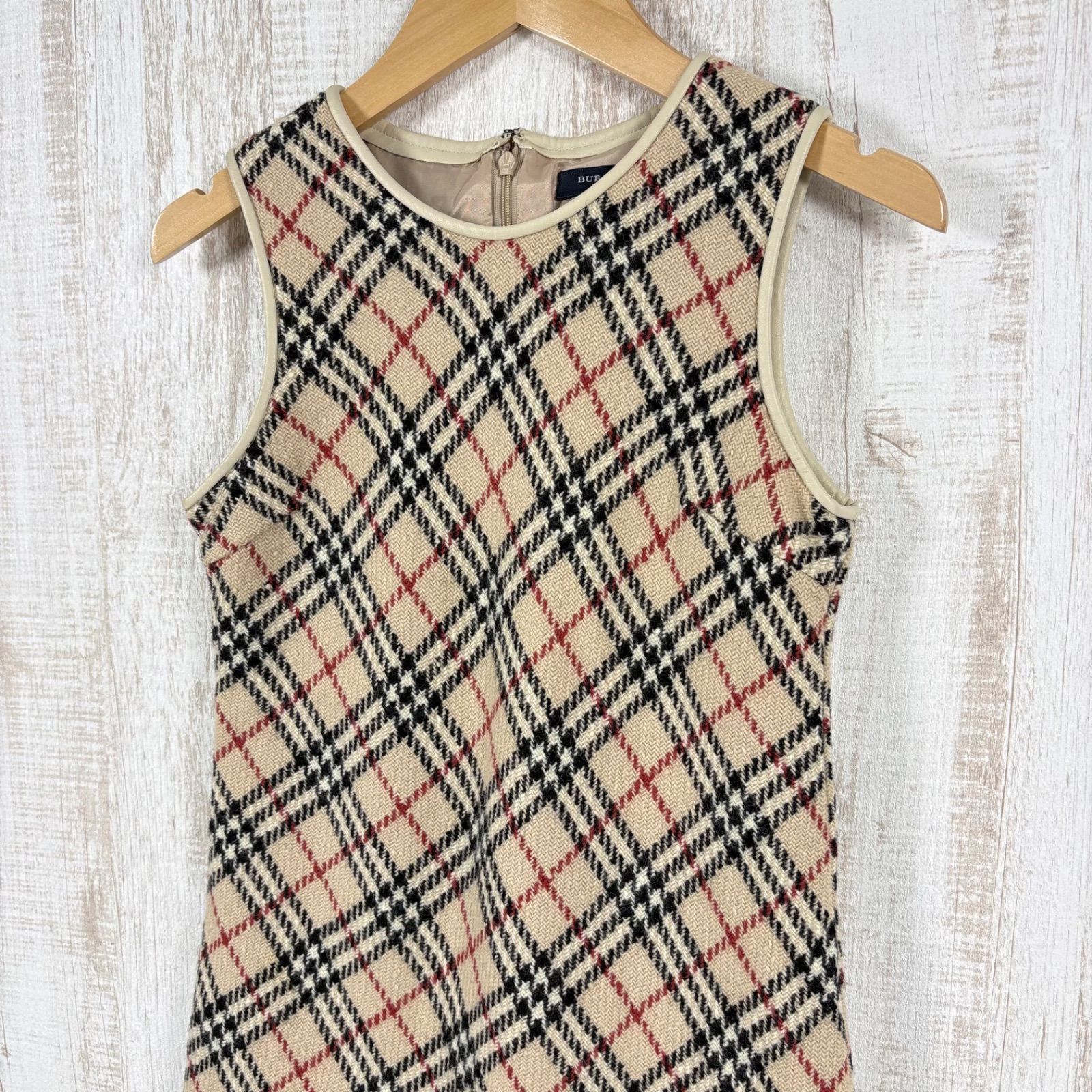 美品 BURBERRY LONDON バーバリーロンドン 定番カラー ベージュ ノバ