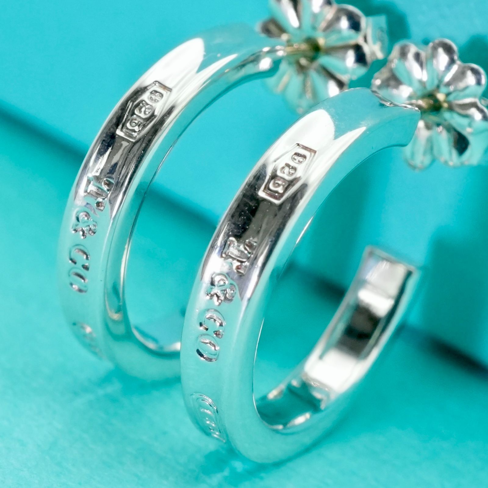 極美品 ティファニー 1837 ナロー フープ スモール ピアス/25-2666