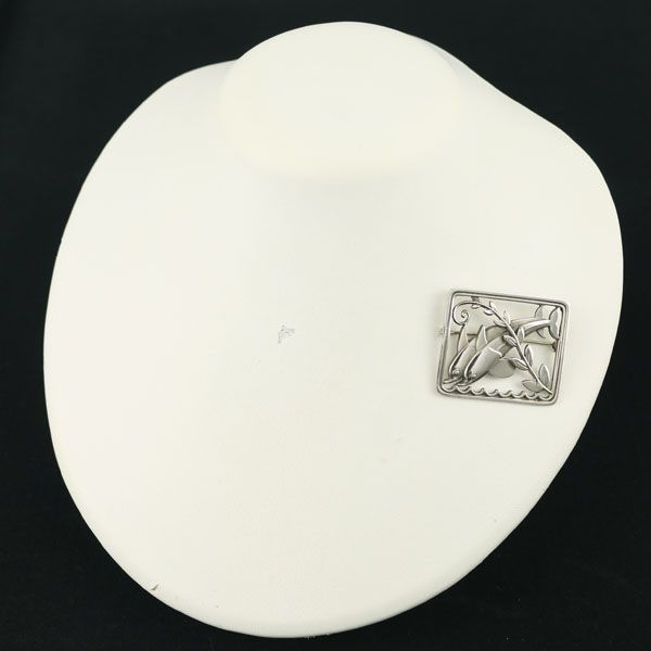 ジョージジェンセン ブローチ 251 イルカ アニマル リーフ シルバー