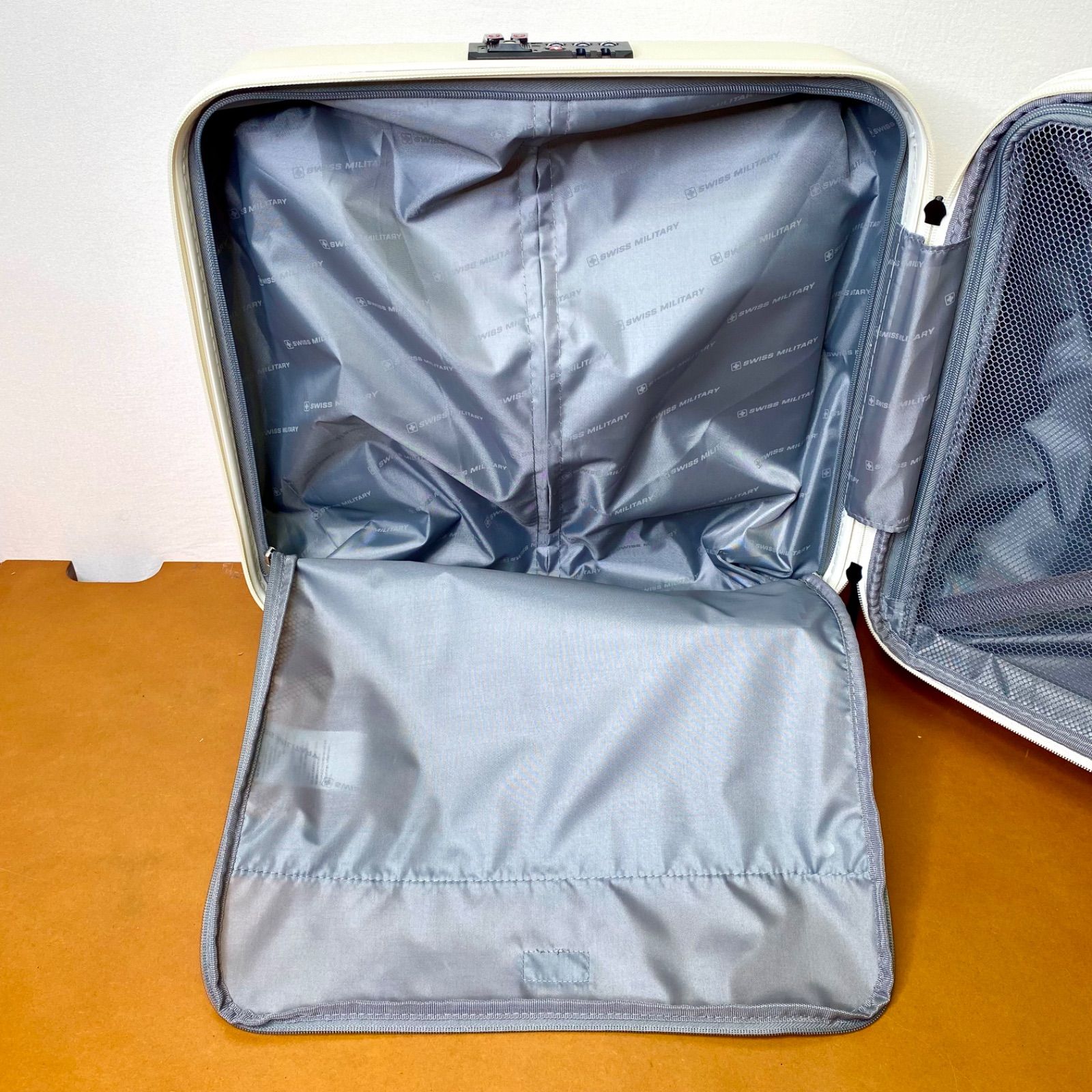 SWISS MILITARY スイスミリタリー SM-C318 スーツケース 18インチ 機内