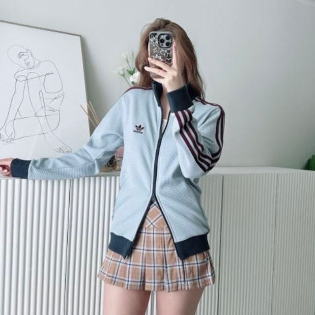 日本未発売カラーXL⭐️新品 adidas アディカラー 刺繍トレファイル