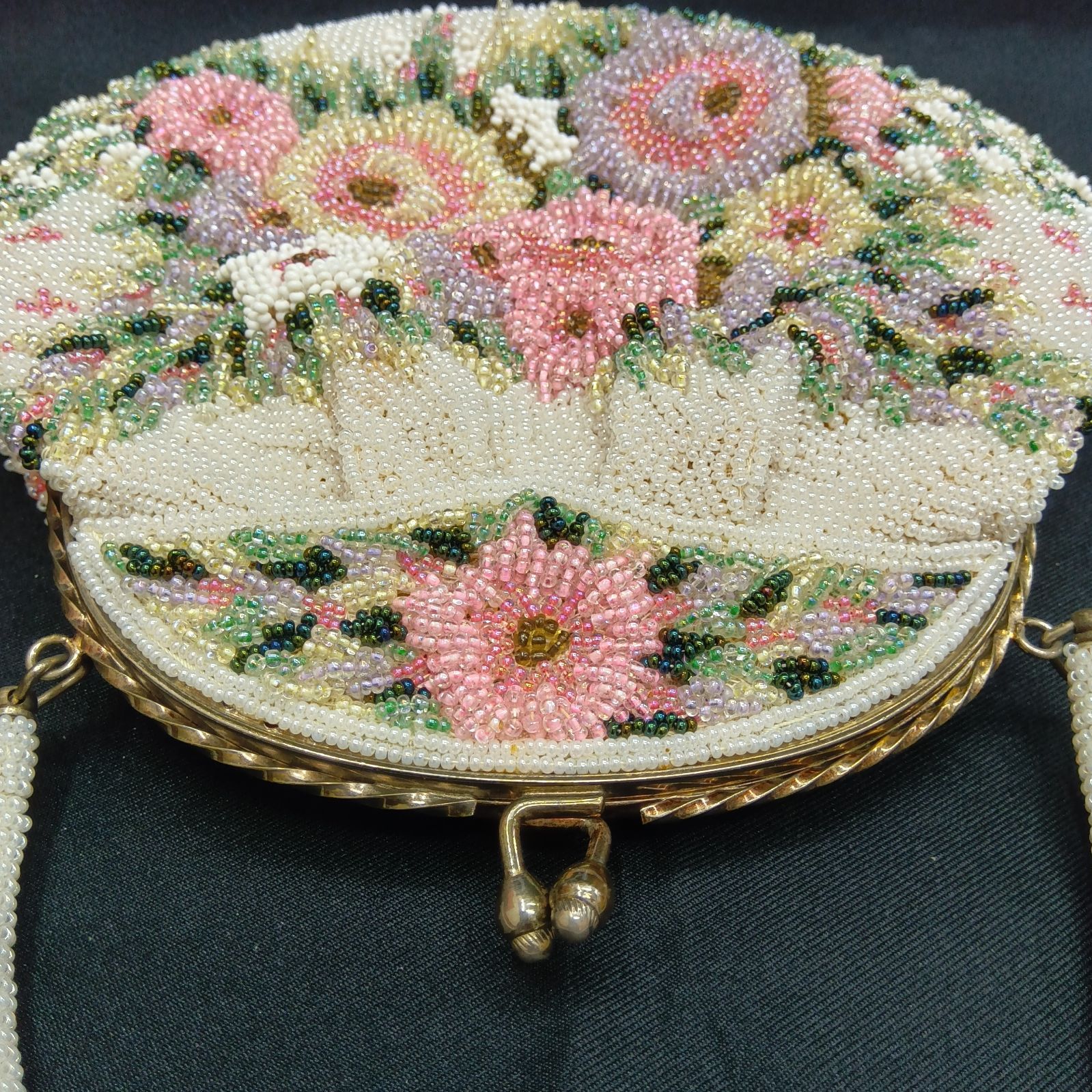 ヴィンテージ調◎昭和レトロ 希少レア 🔷 総柄 ビーズ刺繍バッグ ／ 花