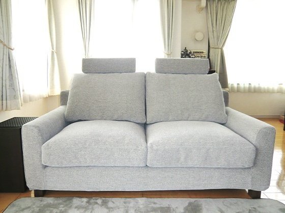 ヘッドレストで快適に 背もたれの高さで変わる心地｜NOYES （ノイエス）