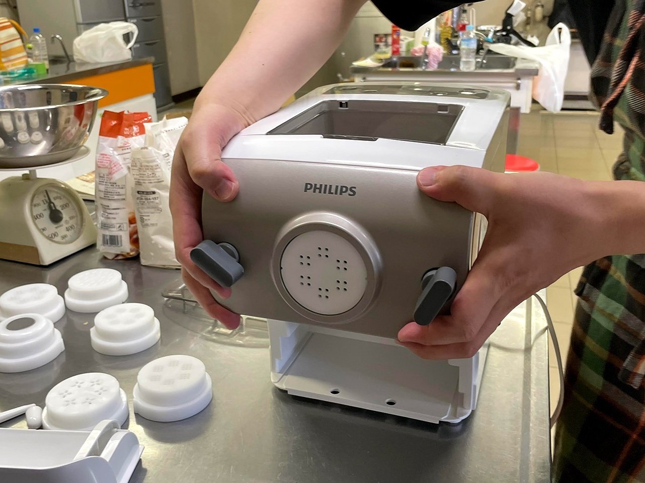 ④PHILIPS ヌードルメーカー HR2365/01／昭和の「家電製麺機」を愛でる