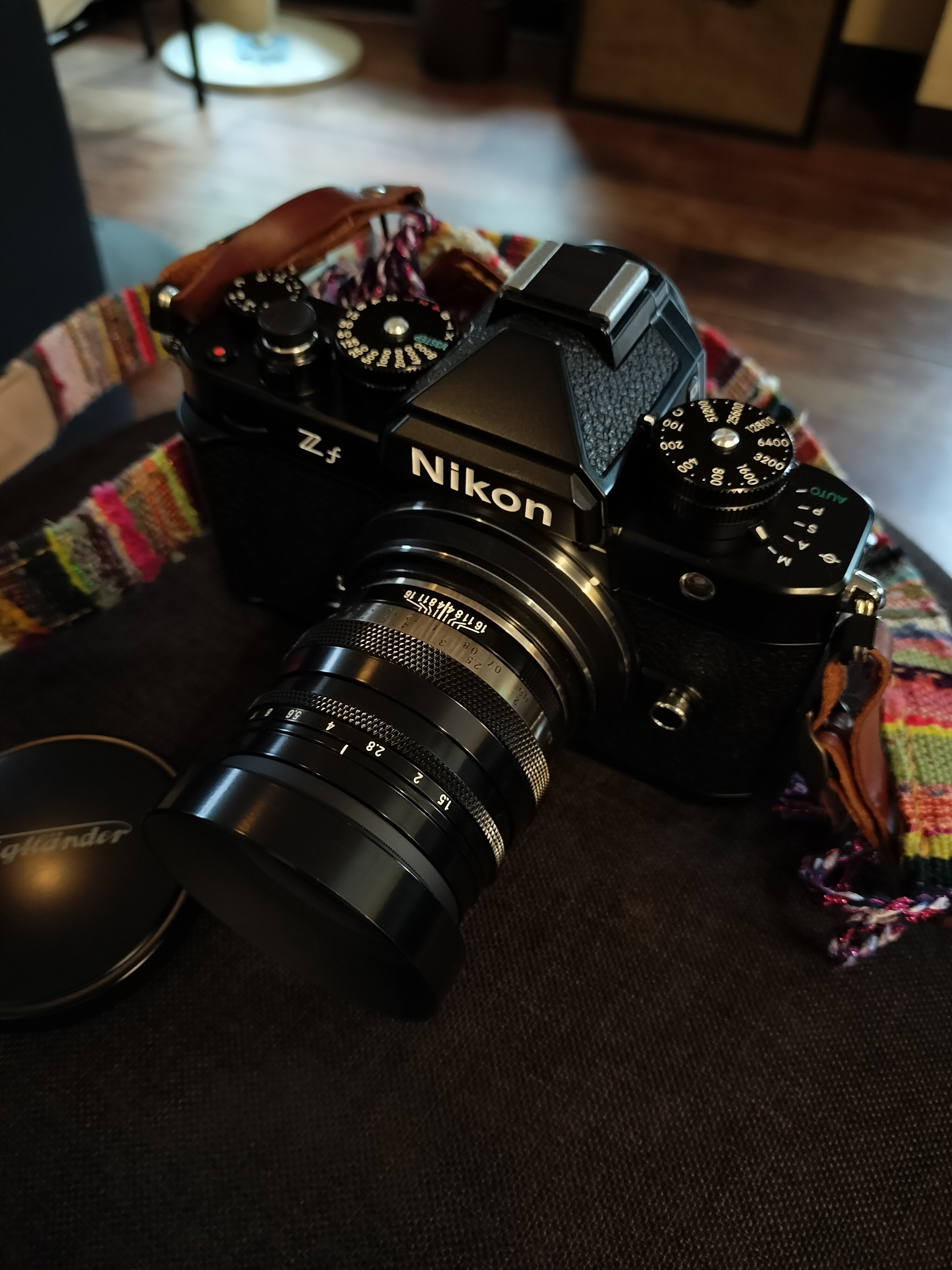 ZfとVoigtlander フォクトレンダー HELIAR classic 50mm F1.5 VM｜ボブ