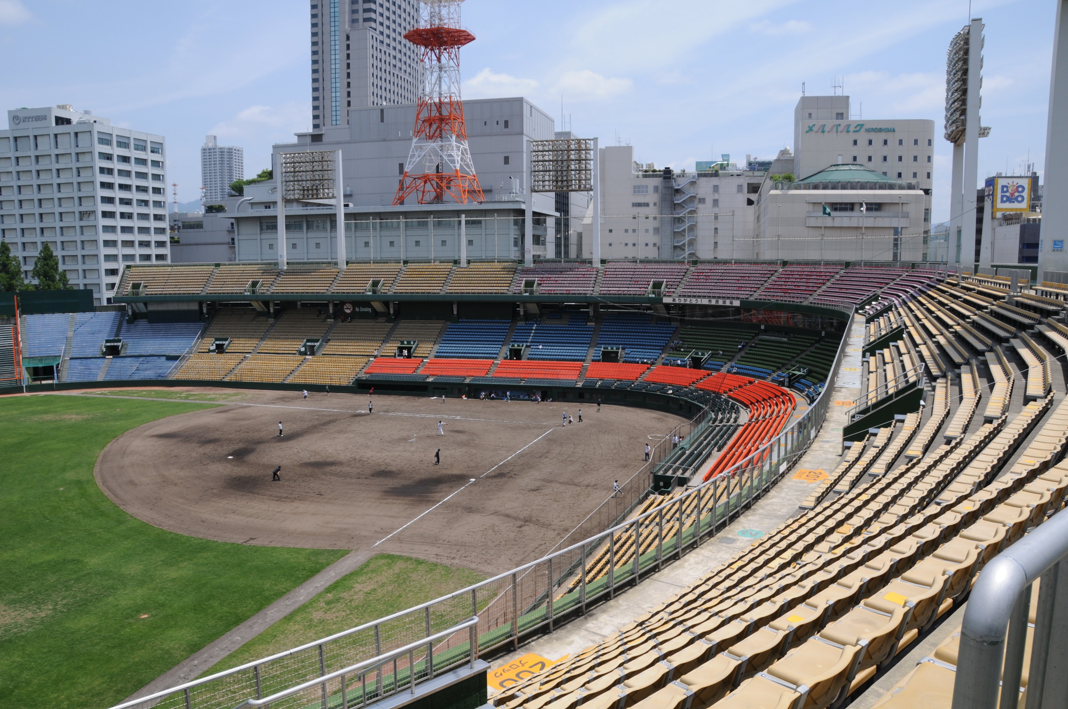 旧広島市民球場の想い出｜ささき じゅん