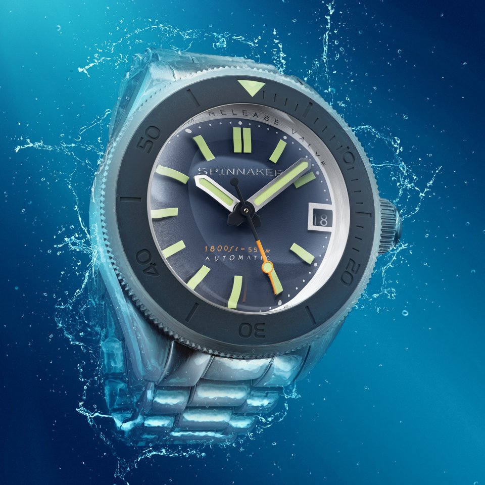 スピニカーが 潜水艇をイメージしたスーパードーム型バブルレンズの