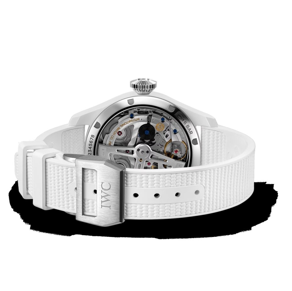 IWCシャフハウゼンがホワイト・セラミックの「ビッグ・パイロット