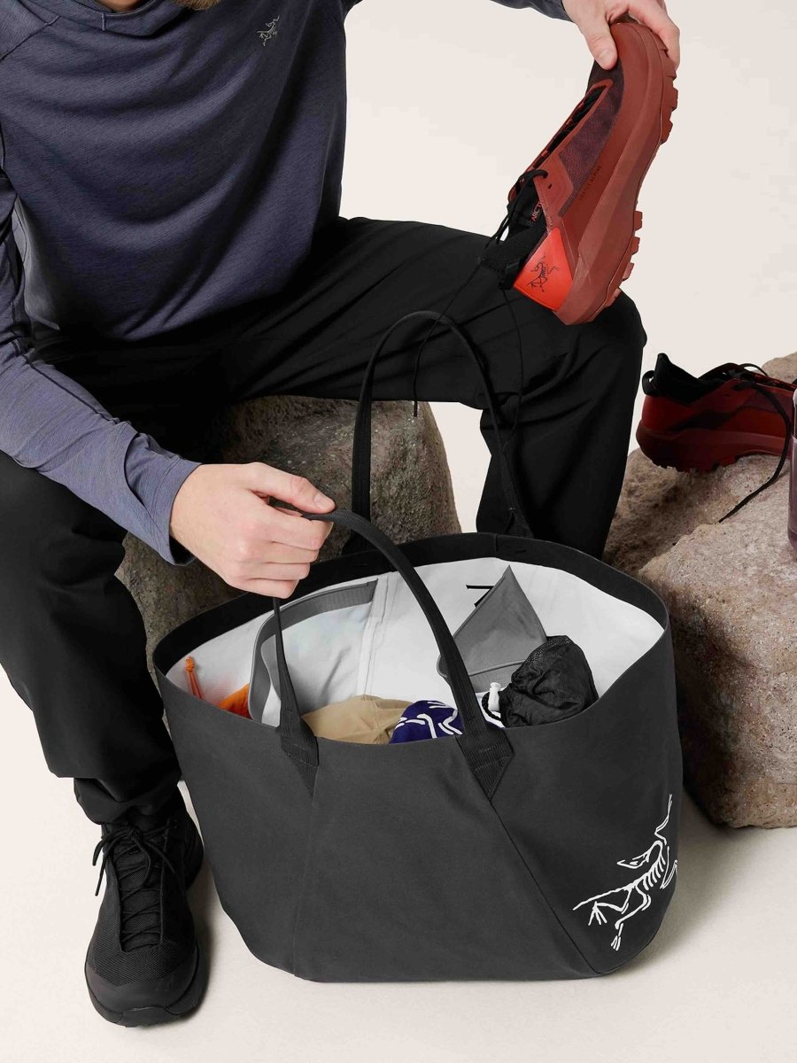 Arc'teryx Durable Carrier 45 Gear Tote Black – Black – Arc'teryx