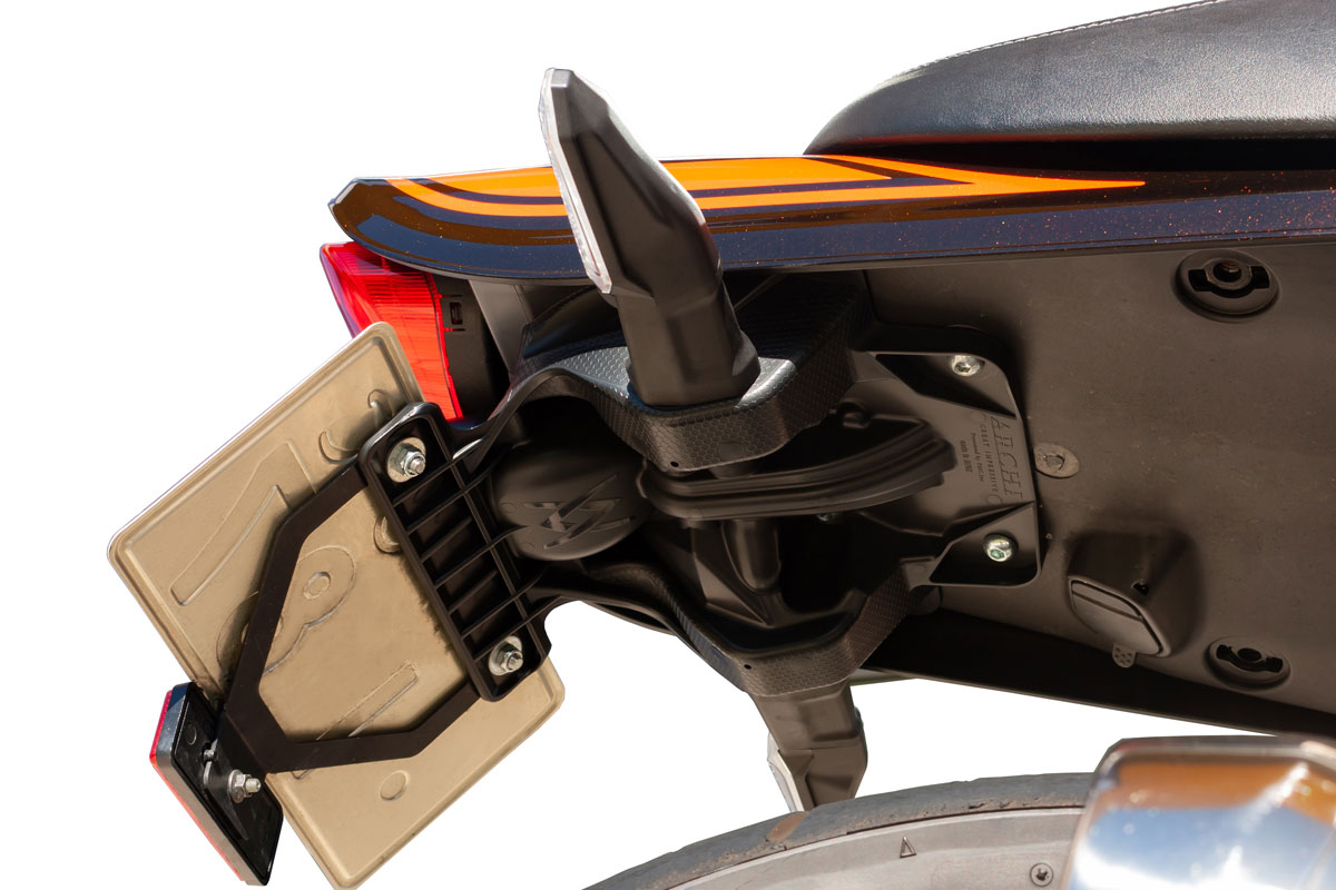 ≪Z900RS専用 スライトリアフェンダー完成≫ | 開発情報 | ARCHI