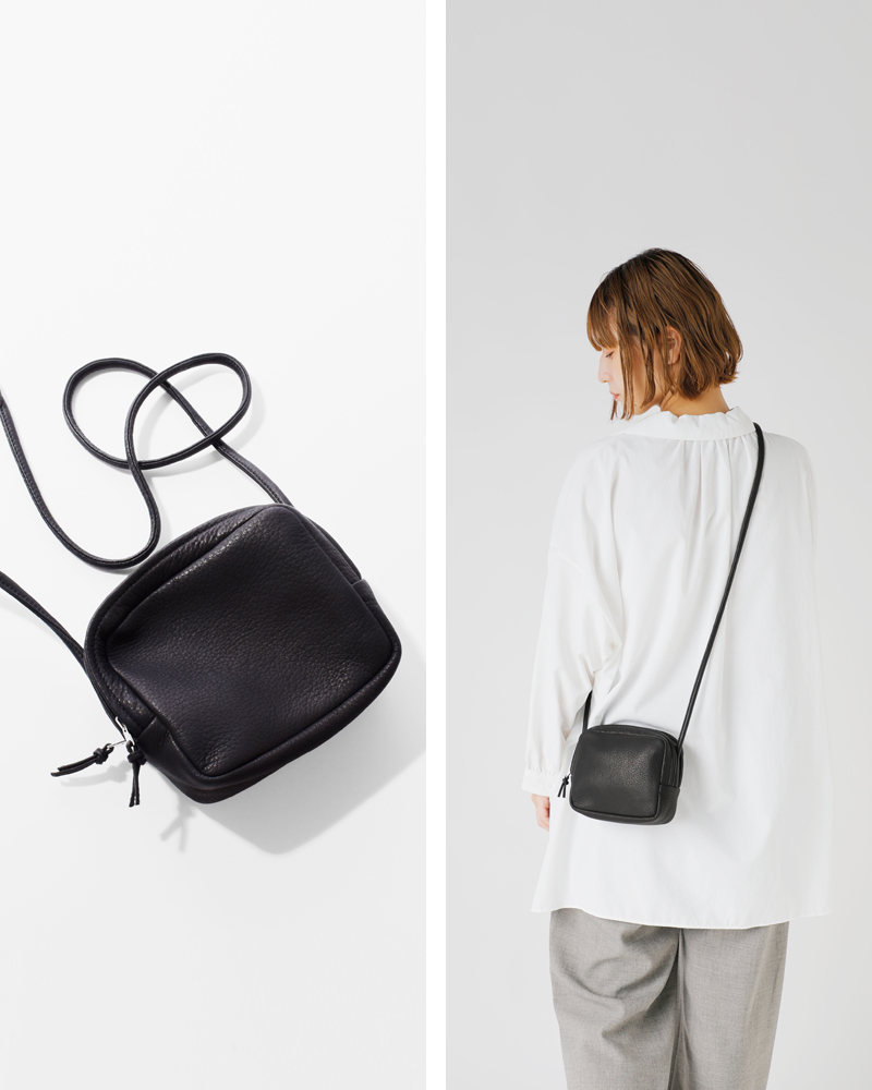 Aeta アエタ ディアレザー スクエア ショルダー バッグ “SQUARE
