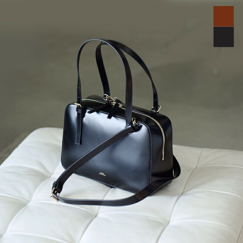 A.P.C. アー ペー セー レザー ボックス ショルダーバッグ “SAC
