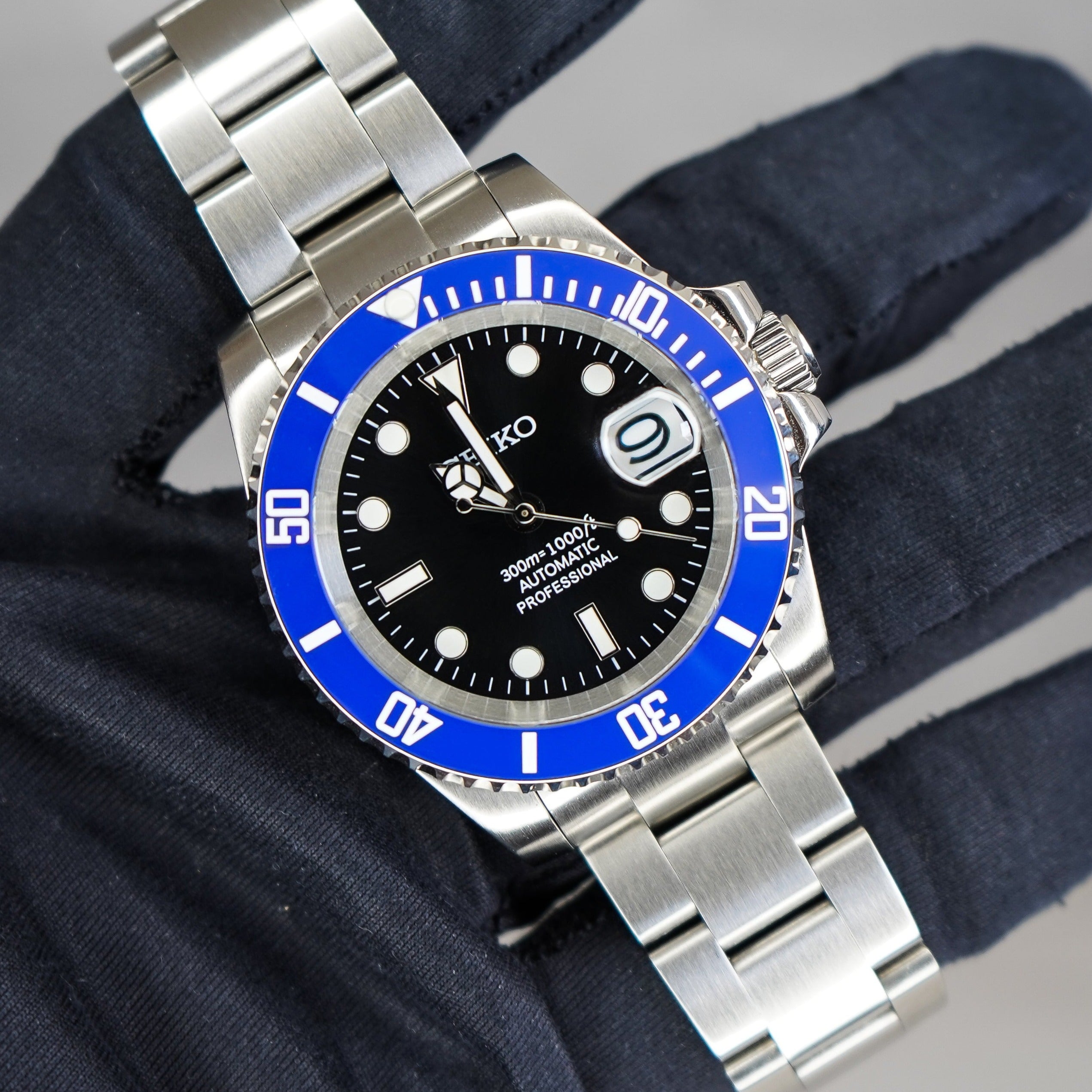40mm Smurf Black Dial Sub Style Diver w/ Custom Seiko NH35