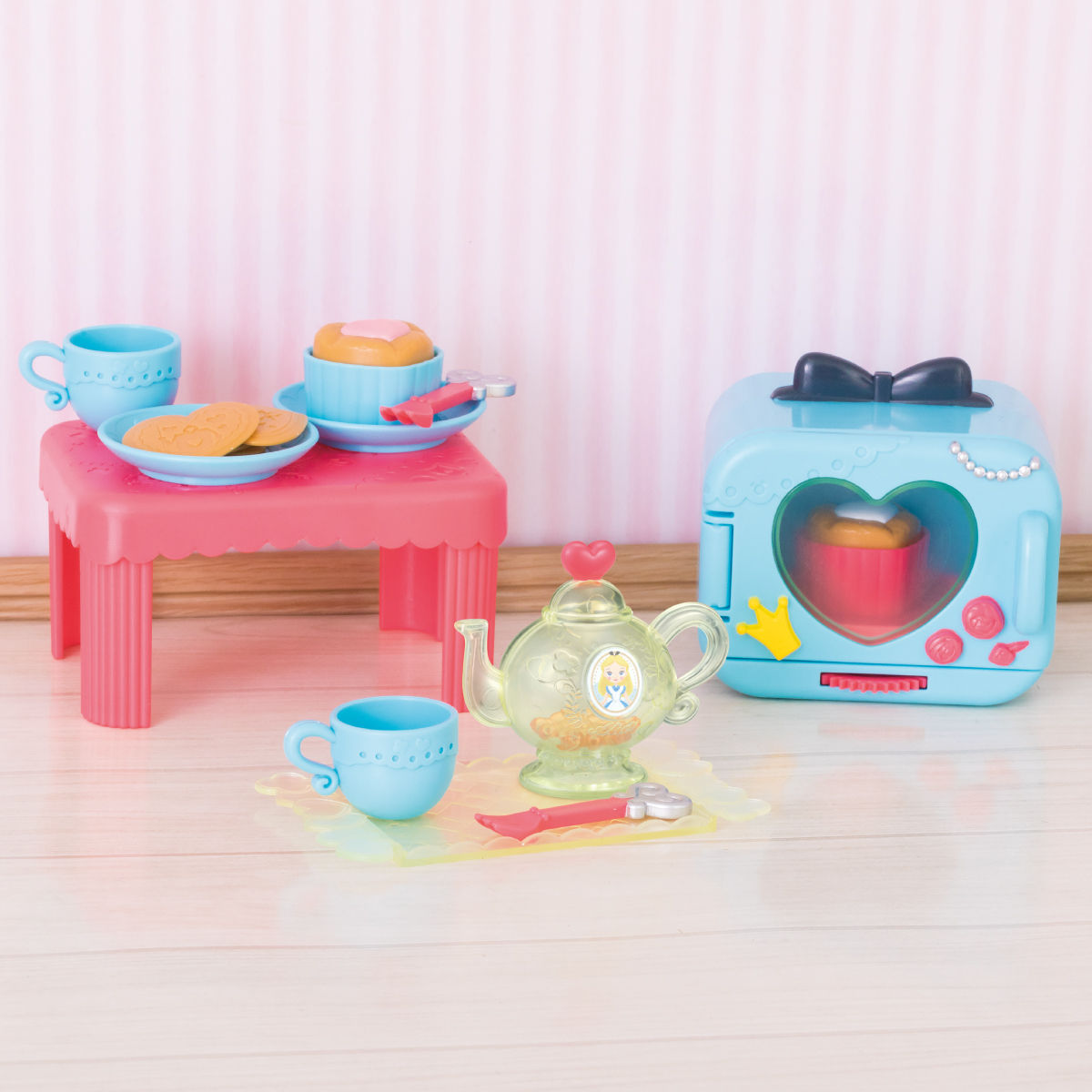 レミン＆ソラン ｜ アリス スイートティーパーティーセット | BANDAI TOYS