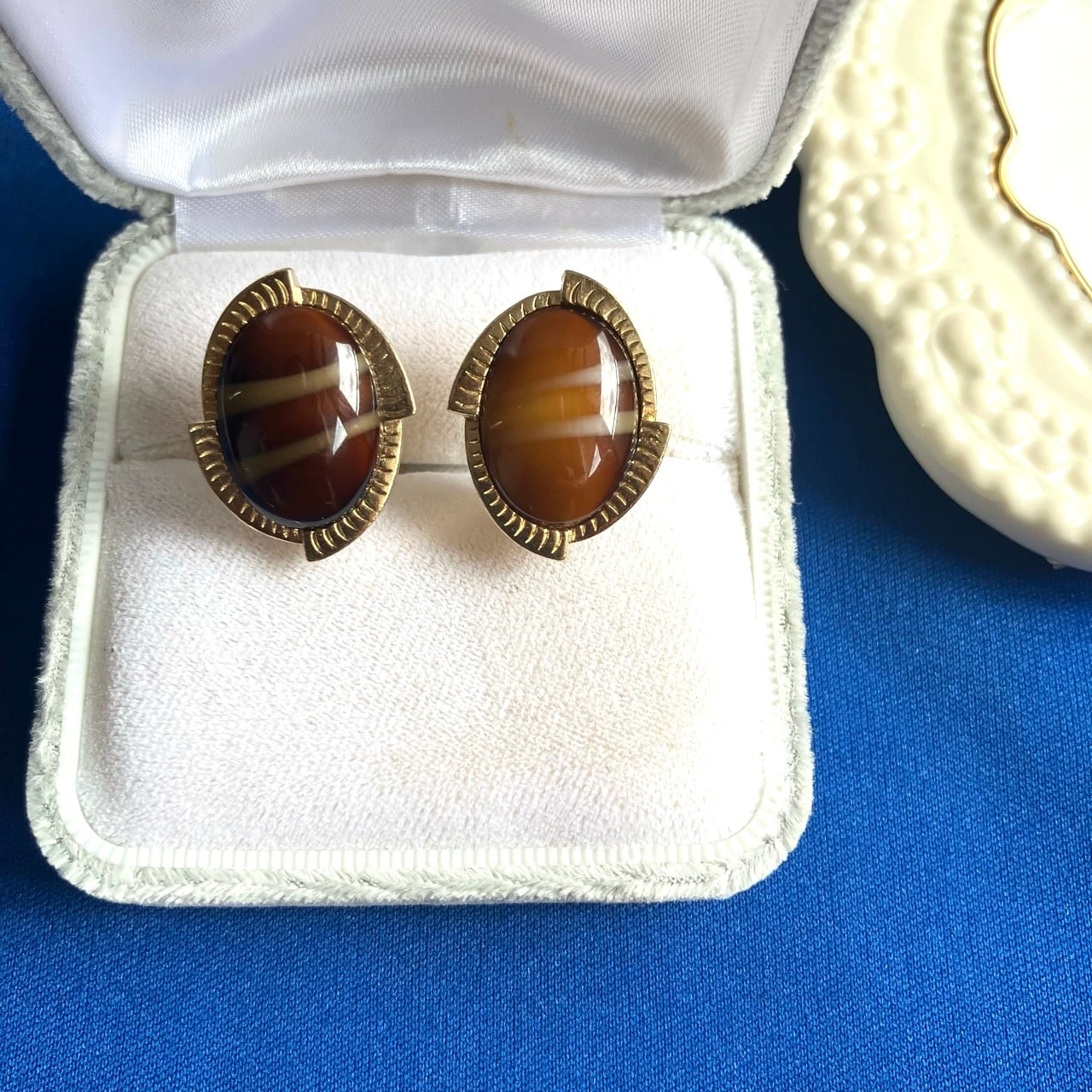 Sarah Coventry | LEO VINTAGE レオヴィンテージ