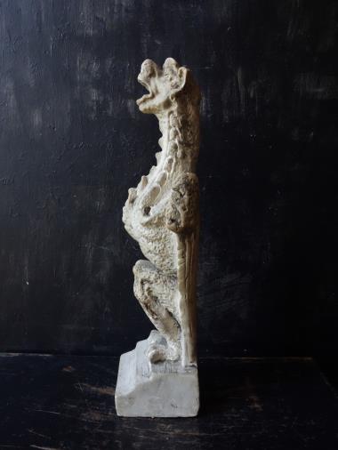 西洋骨董屋 フランス装飾オブジェ ガルグイユ 龍 壁掛けランプ