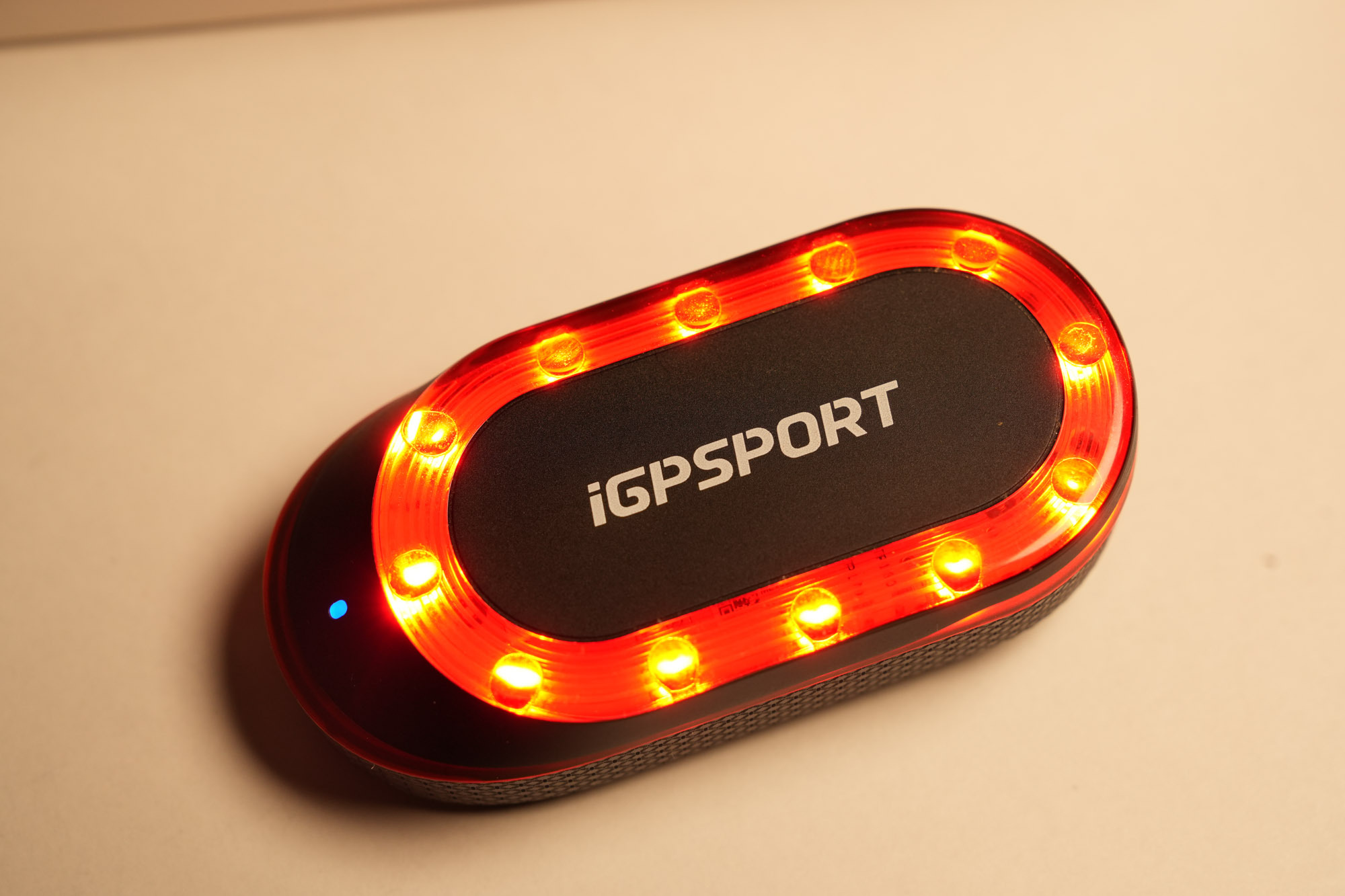 リアライト】iGPSPORT SR mini — 安心感が違う「後ろの目」を持つリア