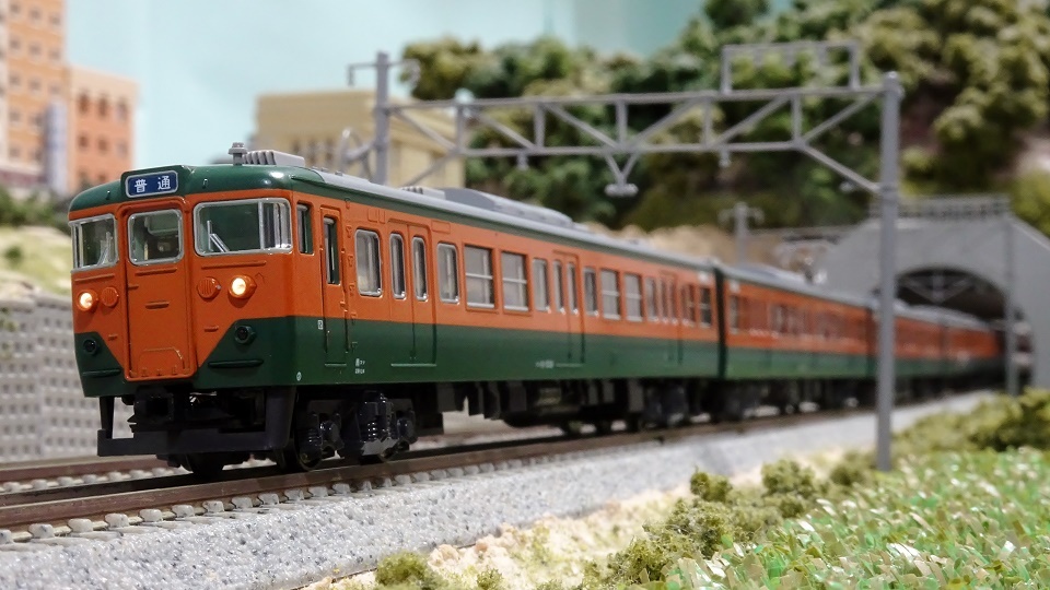 ついに発売！KATO 113系湘南色 - ビスタ模型鉄道（エヌゲージ日記）