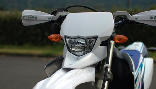 WR250R/X用ヘッドライトカウルがリリースされました。 | MC GEAR 店長日誌