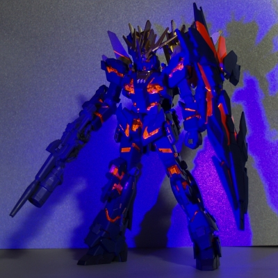 HGUC バンシィ・ノルン D.M. （蛍光塗料＋ブラックライト） ガンプラ