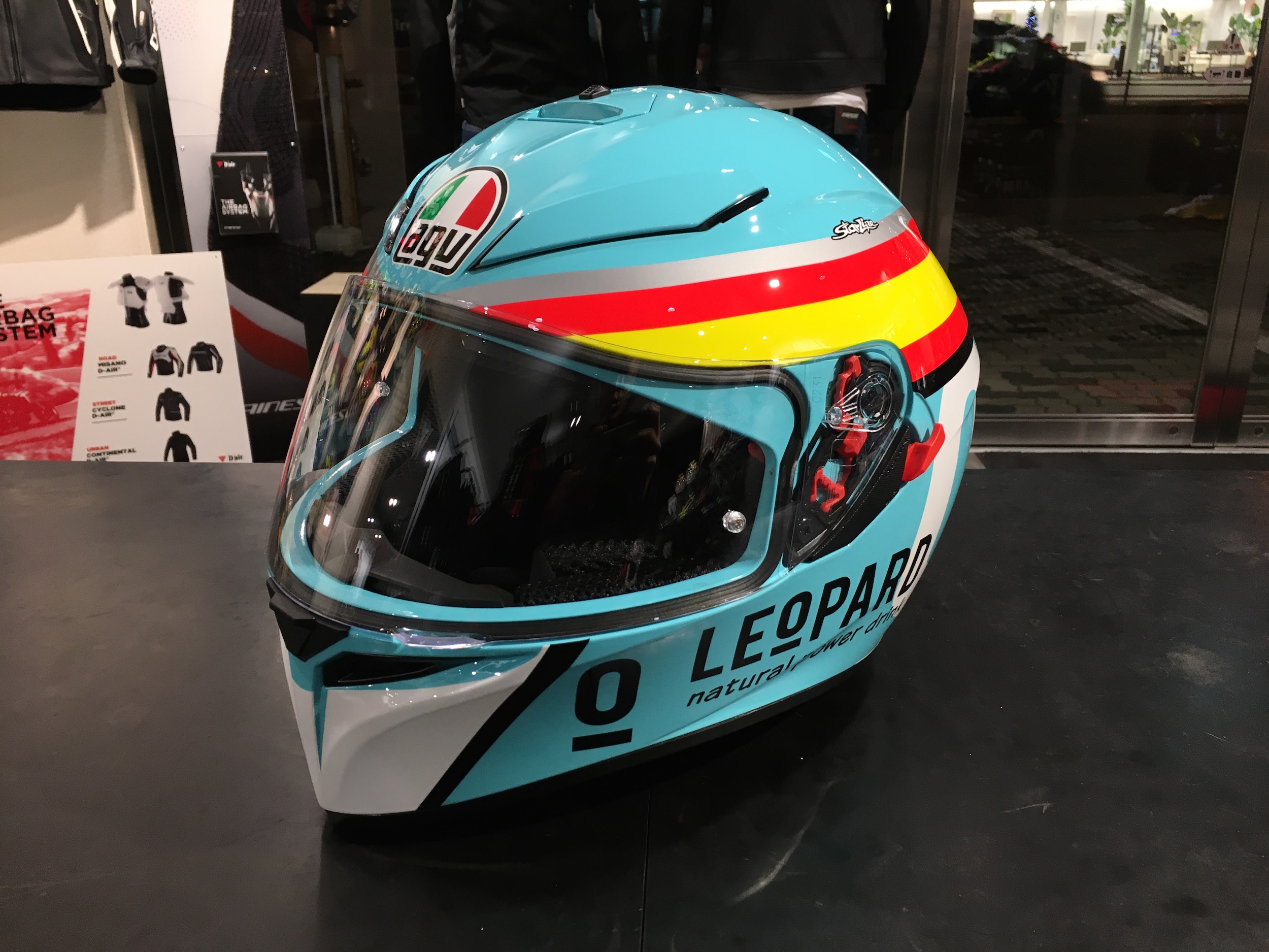 2017moto3チャンピオンライダーのヘルメットがラインナップしました！