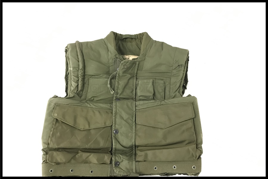 ユーエスアーミーM-69 ボディアーマーベストベスト⁄S⁄ベトナム戦争期⁄ナム