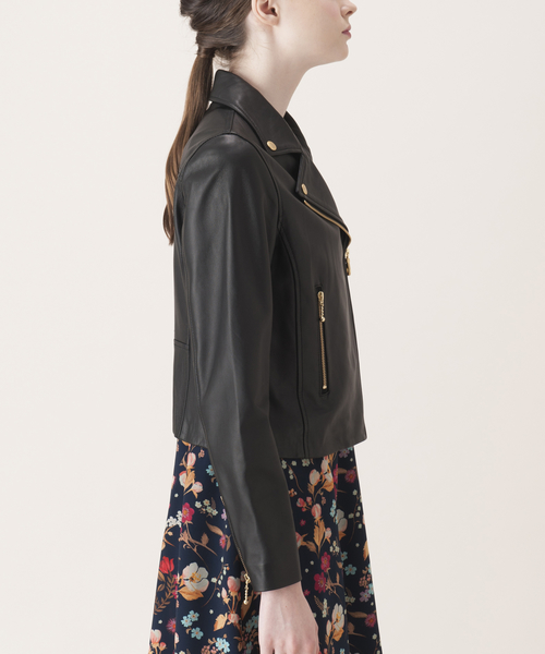 BLUE LABEL CRESTBRIDGE（ブルーレーベルクレストブリッジ）の「レザー