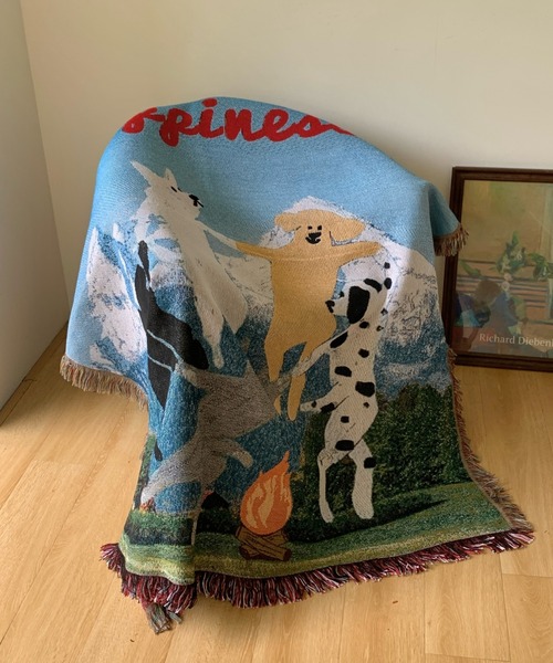 Made in I（メイドインアイ）の「Dog Paradise Tapestry Blanket