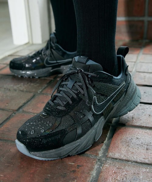 NIKE（ナイキ）の「ナイキ V2K ラン GORE-TEX ウィメンズ 防水