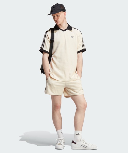 adidas（アディダス）の「アディカラー クラシックス ワッフル