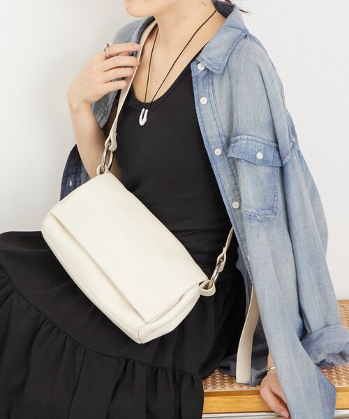 本革》レザーボディバッグ（ショルダーバッグ）｜BEARDSLEY