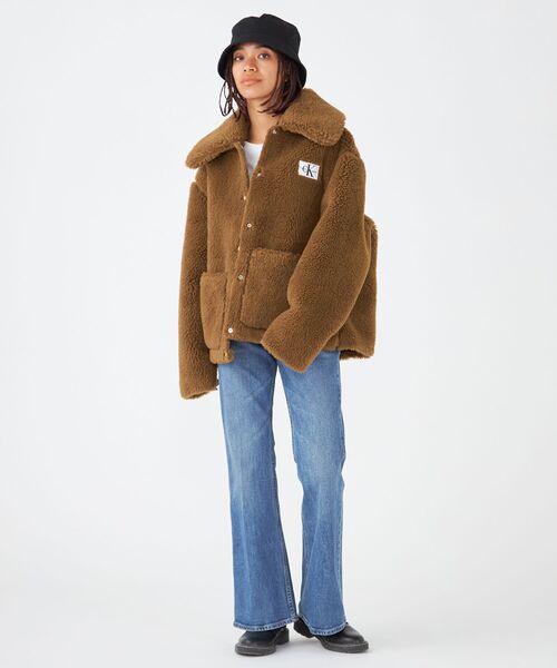 Calvin Klein（カルバン・クライン）の「ショート シェルパ ジャケット