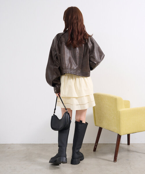 Kastane（カスタネ）の「【2サイズ展開】フェイクレザーショート