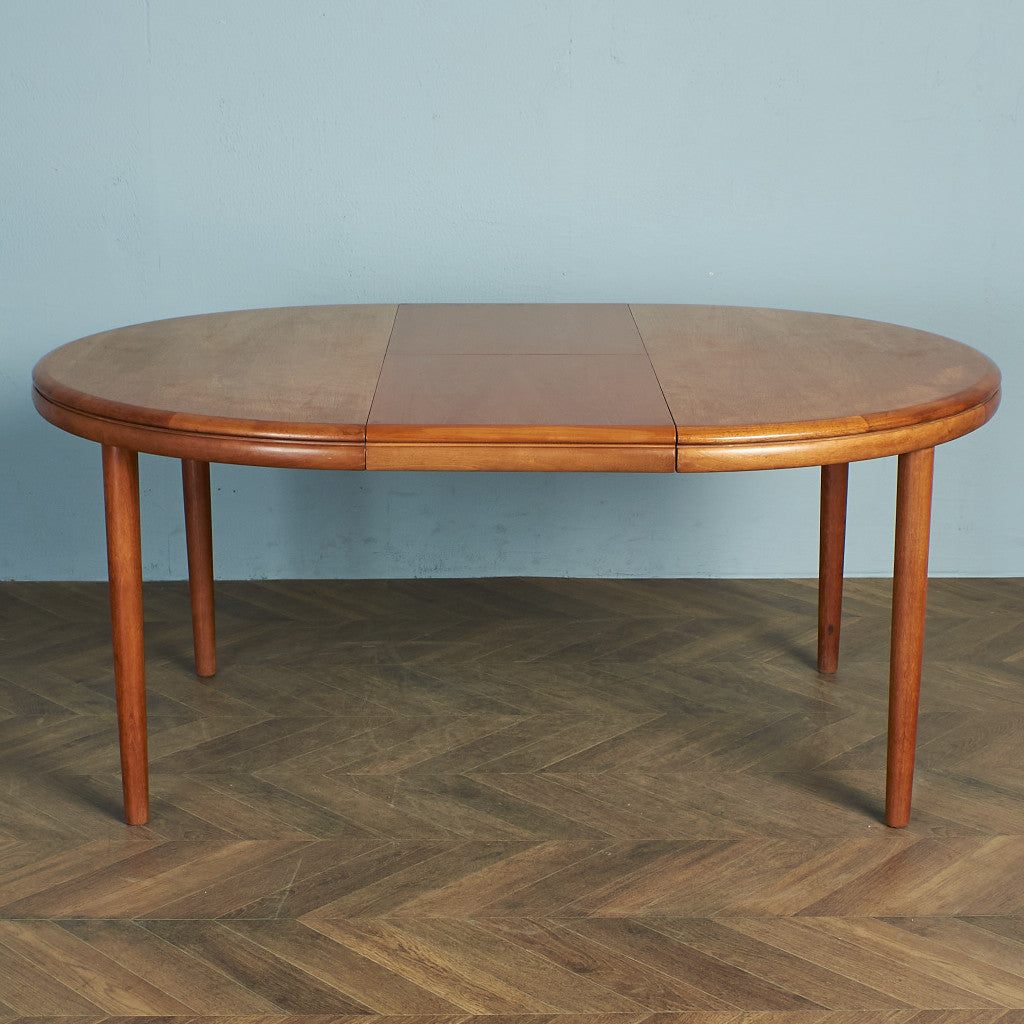 デンマーク製 ヴィンテージ チーク エクステンション ダイニング