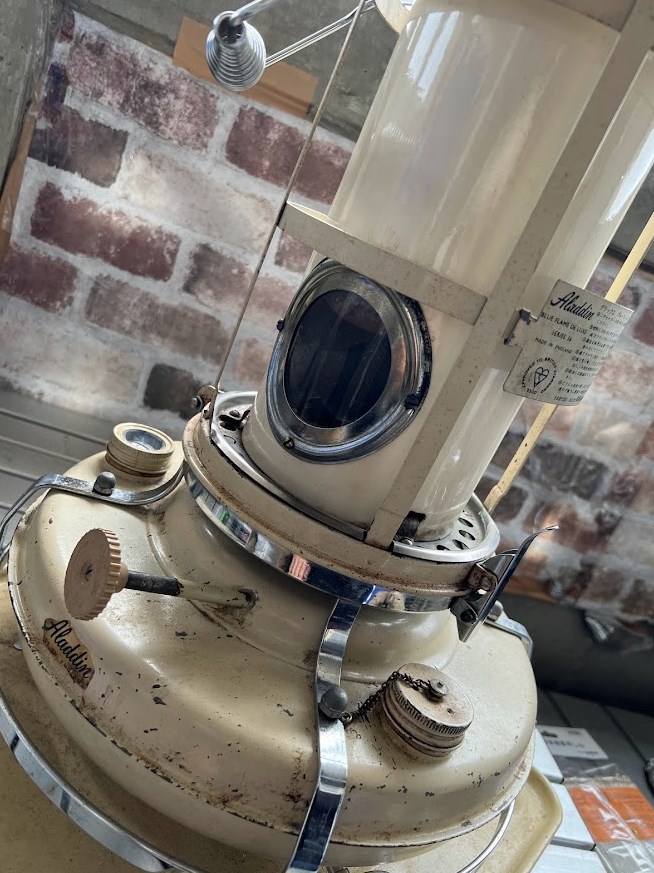 完全解説】アラジンストーブ16型のオリジナル綿芯をガラス芯に交換して