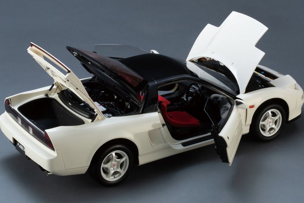 デアゴスティーニから週刊『Honda NSX-R』が創刊。美しいフォルムを1/8