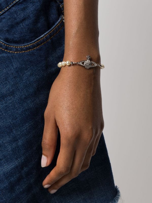 Vivienne Westwood Mini Bas Relief Pearl Bracelet | Silver | FARFETCH
