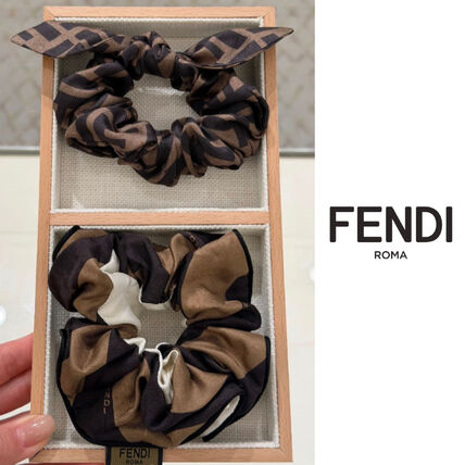 シュシュ FENDI(フェンディ) ヘアアクセサリー(レディース) - ブランド