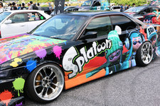 初音ミク・ラブライブ・けいおんなど「痛車」120台が大集合！奥伊吹