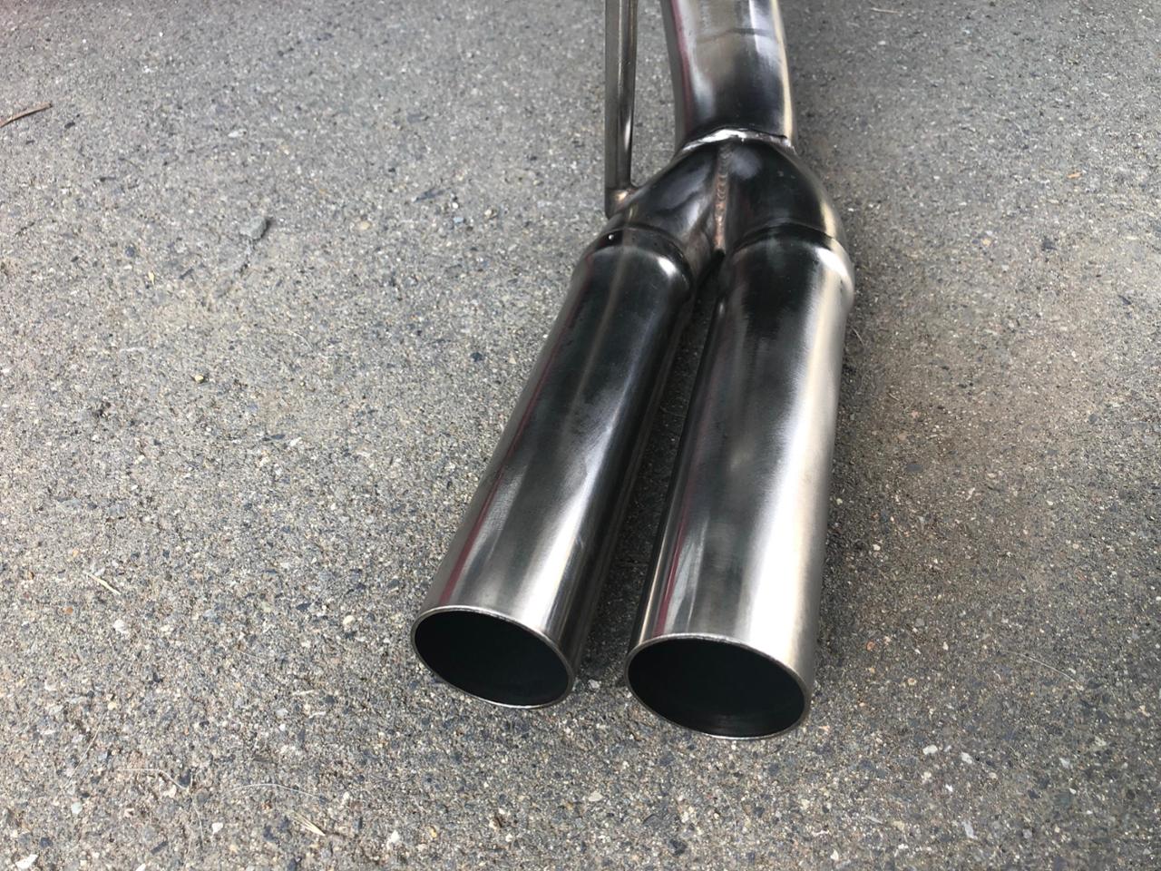 PROVILE L700専用デュアルマフラー、テールパイプのみ のパーツ