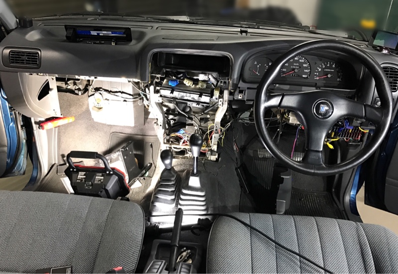 ダッシュボード上部シンプル計画（日産 ダットサントラック・D21）by P