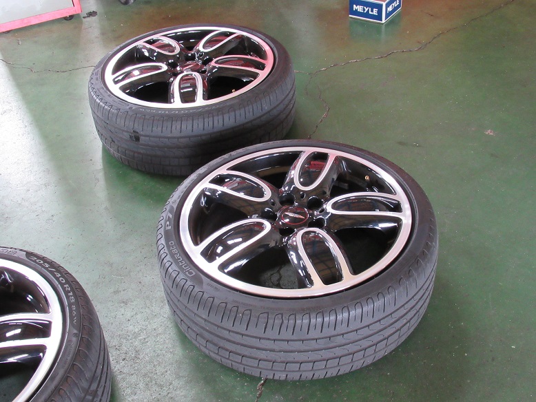 タイヤショップしてます..MINI F56 JCW PS4 205/40R18（ミニ MINI・F55