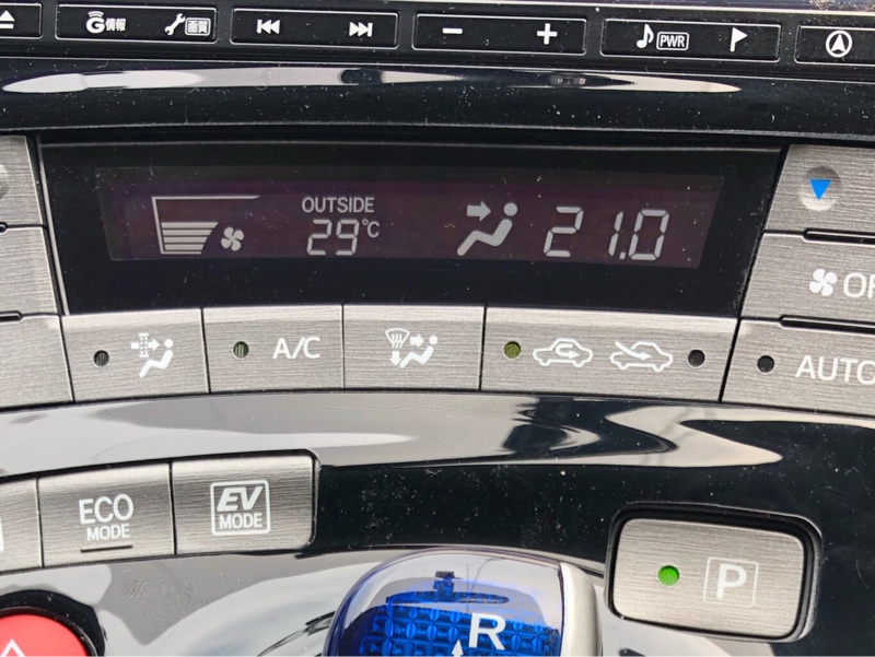 エアコン液晶反転（トヨタ プリウス・30系）by kazu kazu - みんカラ