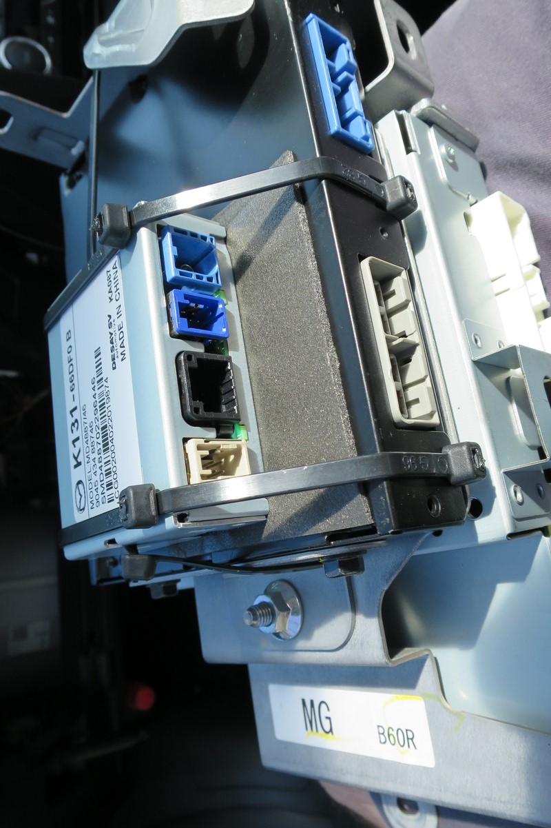 自車位置演算ユニットで迷走（マツダ アクセラセダン・BM/BY）by