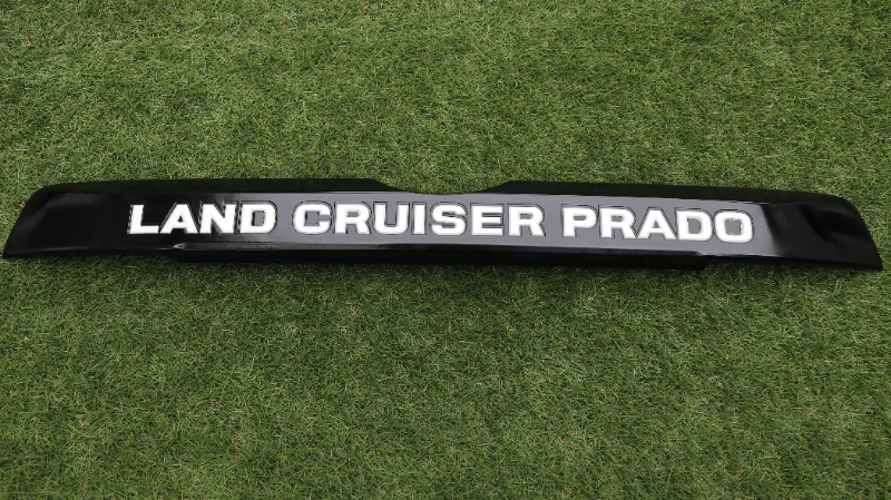 リアガーニッシュ 塗装（トヨタ ランドクルーザープラド・150系）by