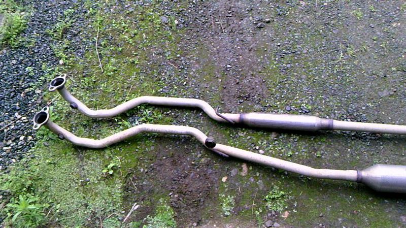 フロントパイプ交換（取り付け編） （ダイハツ エッセ・L235S/245S）by