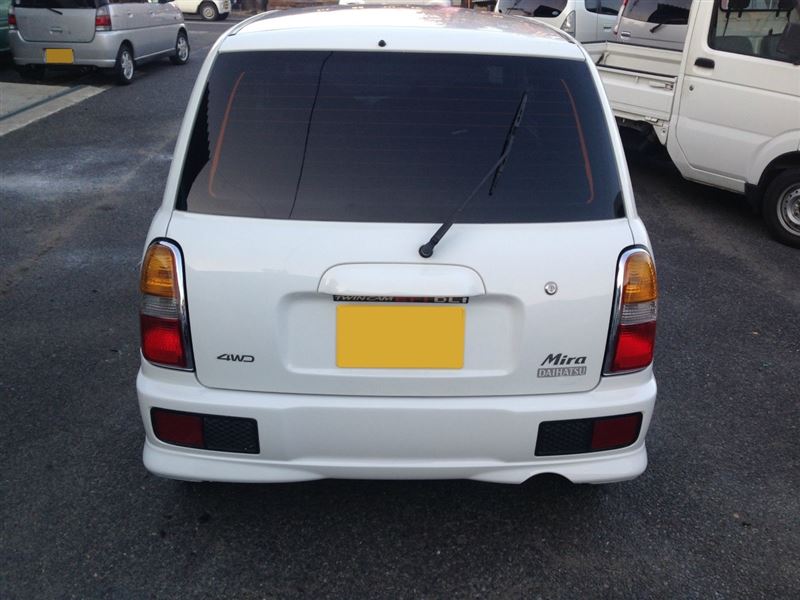 L700（TR・CR）リアバンパー塗装・取り付け（ダイハツ ミラ・L700/710