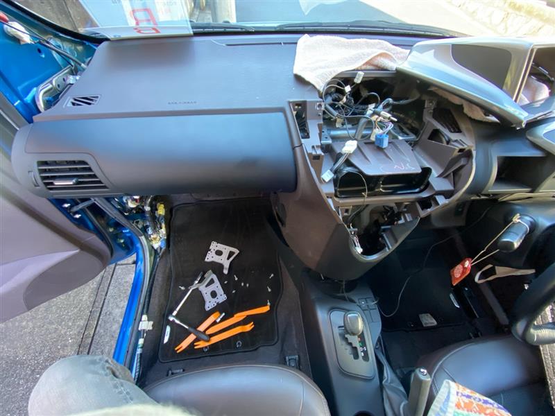 カーナビを変える。（トヨタ iQ・KGJ10/NGJ10）by 王子のひつじ - みんカラ