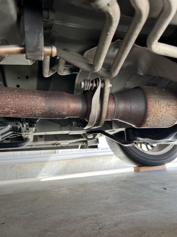 中間マフラー交換（日産 エルグランド・E52）by 4.0.2 JAPAN - みんカラ