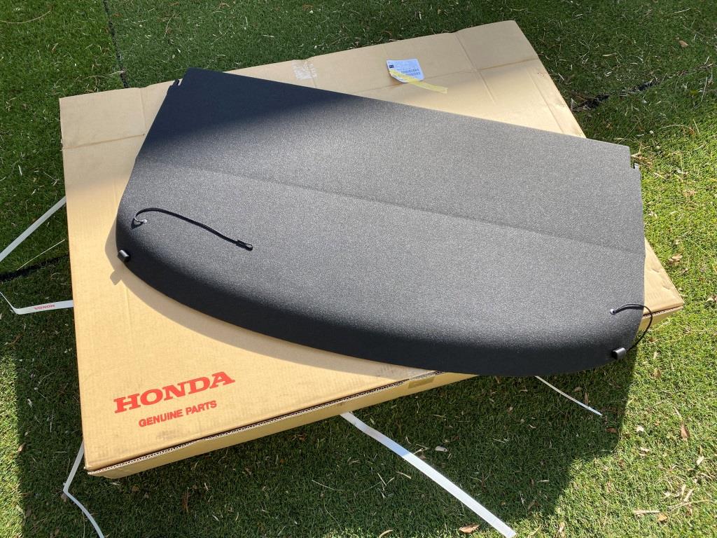 ホンダ純正 ZR-V用トノカバー(パーセルカバー)の装着（ホンダ ZR-V・RZ